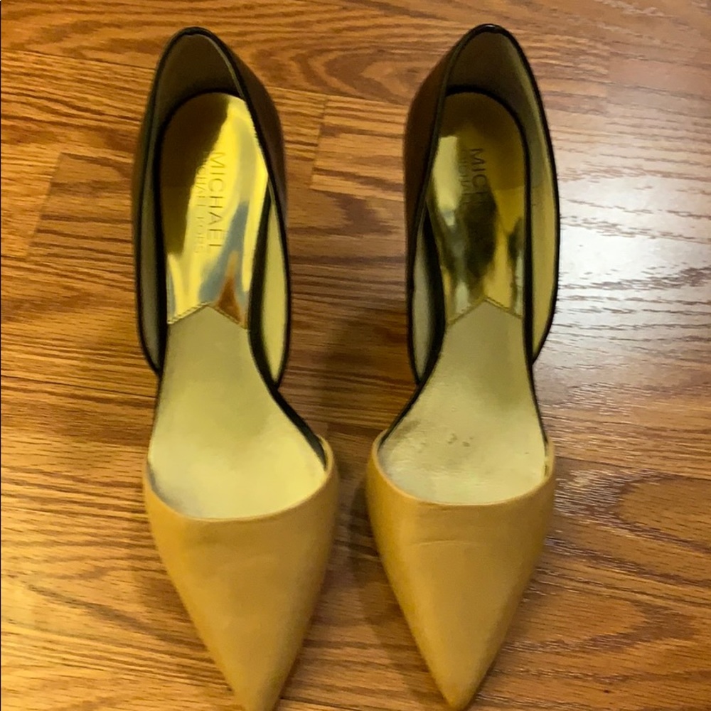 Micheal Kors Pumps